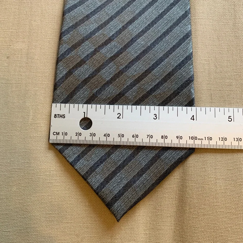Tongue Tied Tom McLellon Mens 100% Silk Striped Neck Tie Greenwich Village NYC‎